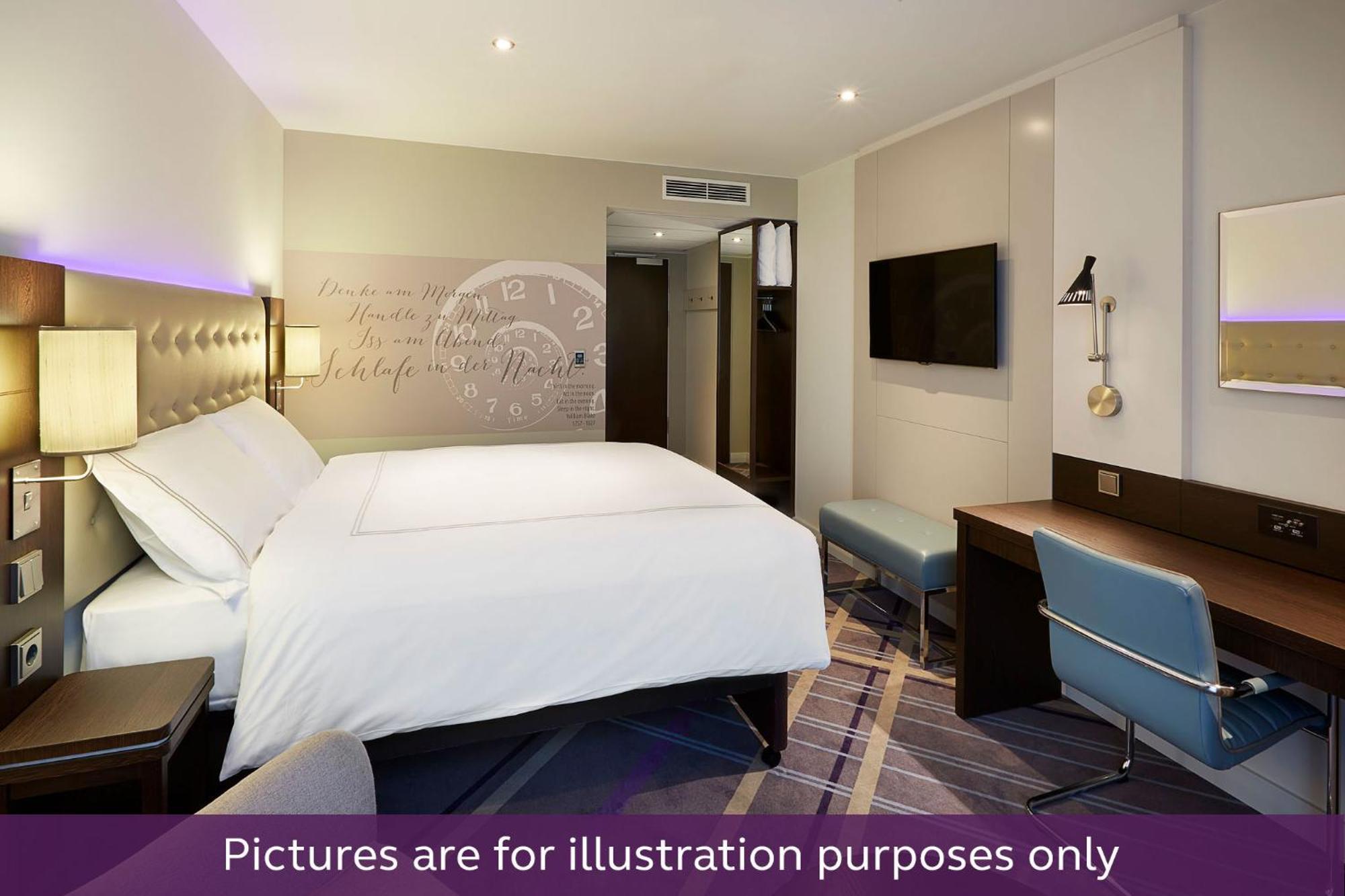 Premier Inn Duesseldorf City Centre 외부 사진