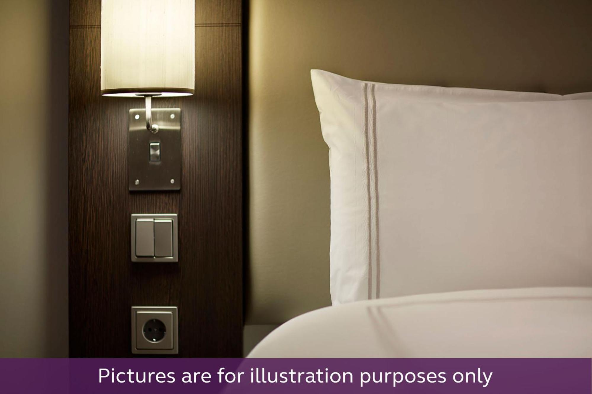Premier Inn Duesseldorf City Centre 외부 사진