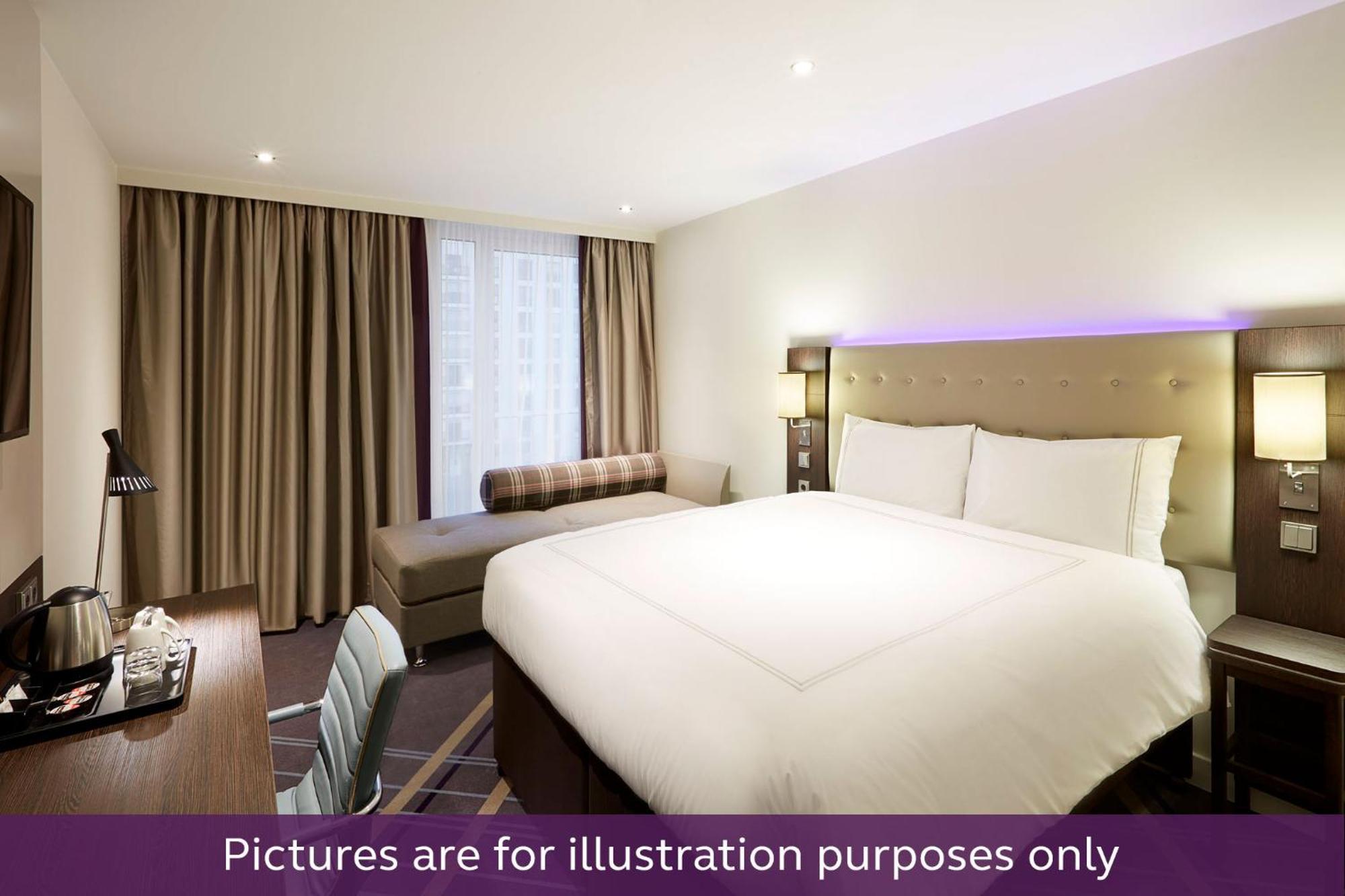 Premier Inn Duesseldorf City Centre 외부 사진