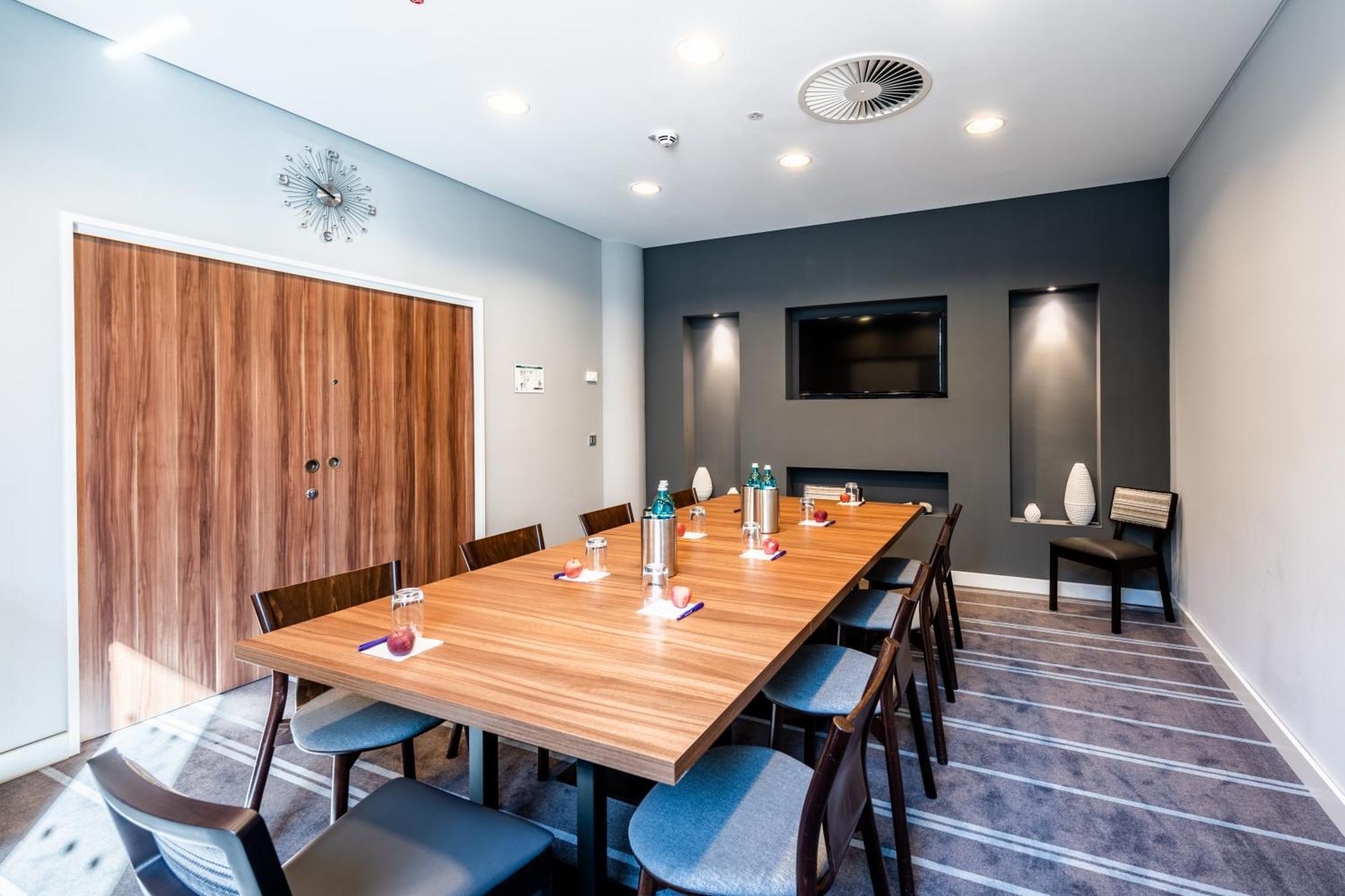 Premier Inn Duesseldorf City Centre 외부 사진