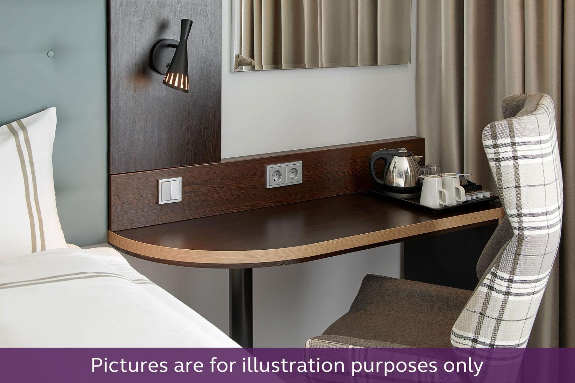 Premier Inn Duesseldorf City Centre 외부 사진