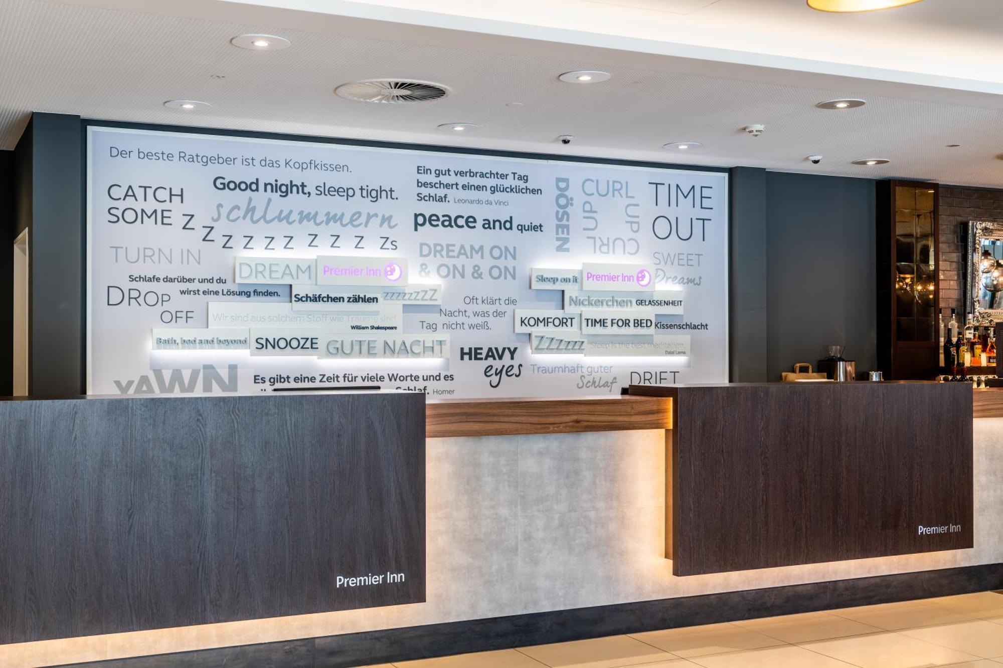 Premier Inn Duesseldorf City Centre 외부 사진
