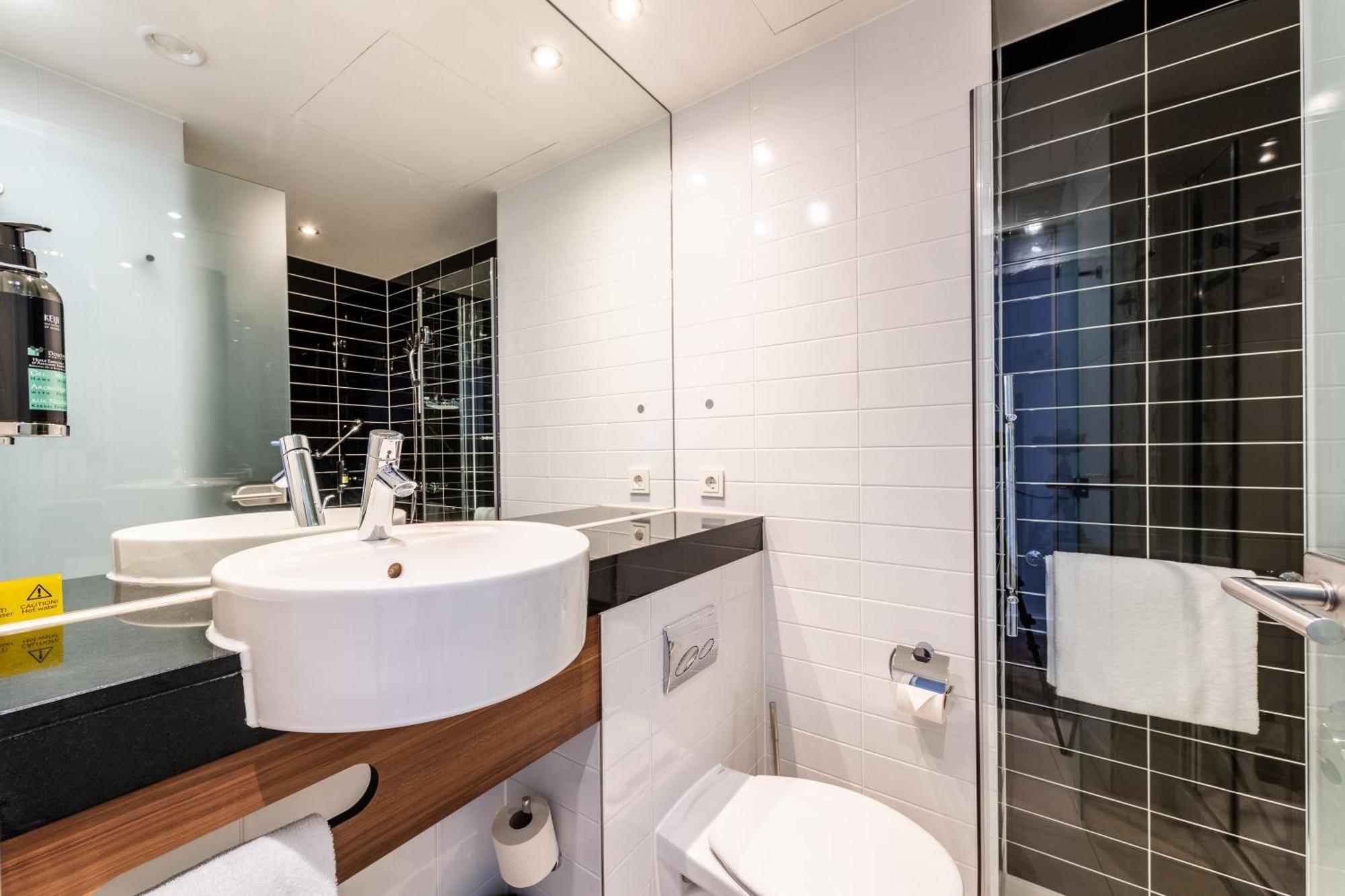 Premier Inn Duesseldorf City Centre 외부 사진