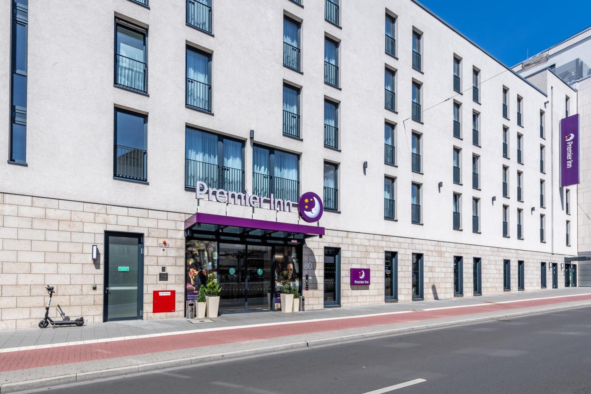 Premier Inn Duesseldorf City Centre 외부 사진